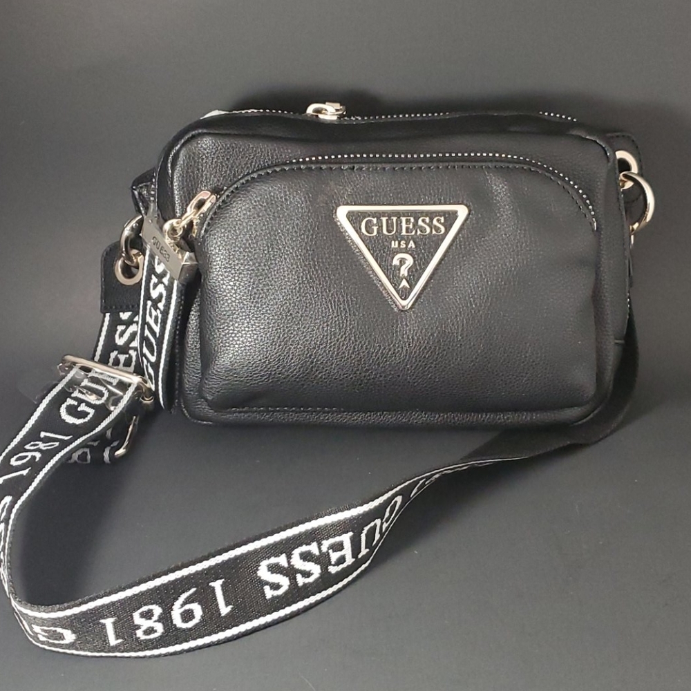 Guess Belt Bag *NEVER USED